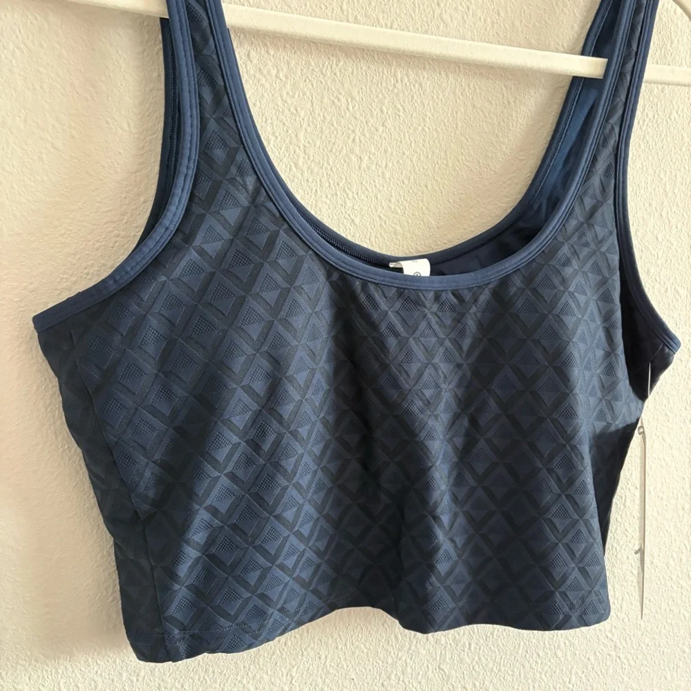 NWT Lululemon Textured Mesh Tennis Tank Top Cropped Women’s XL Club Blue